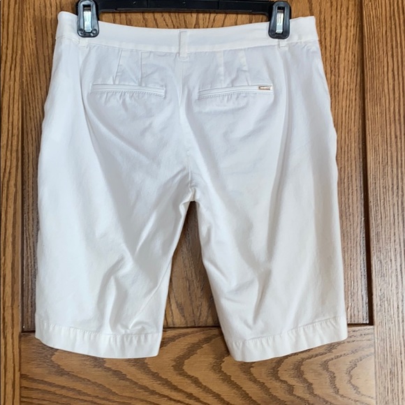 Shorts - Picture 2 of 3